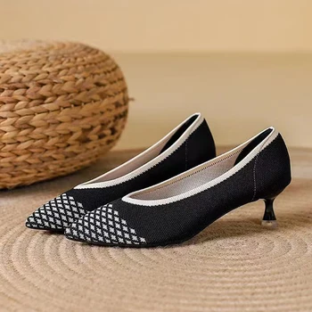 2023 nye høyhælte sko kvinner våren og høsten pekte tynn hæler strikket fasjonable pustende non-slip profesjonell sko